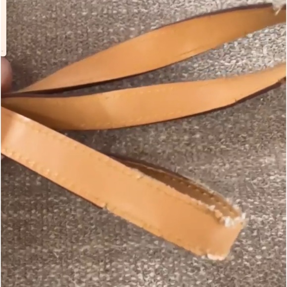 Louise Vuitton leather comparison - Picture 4 of 6